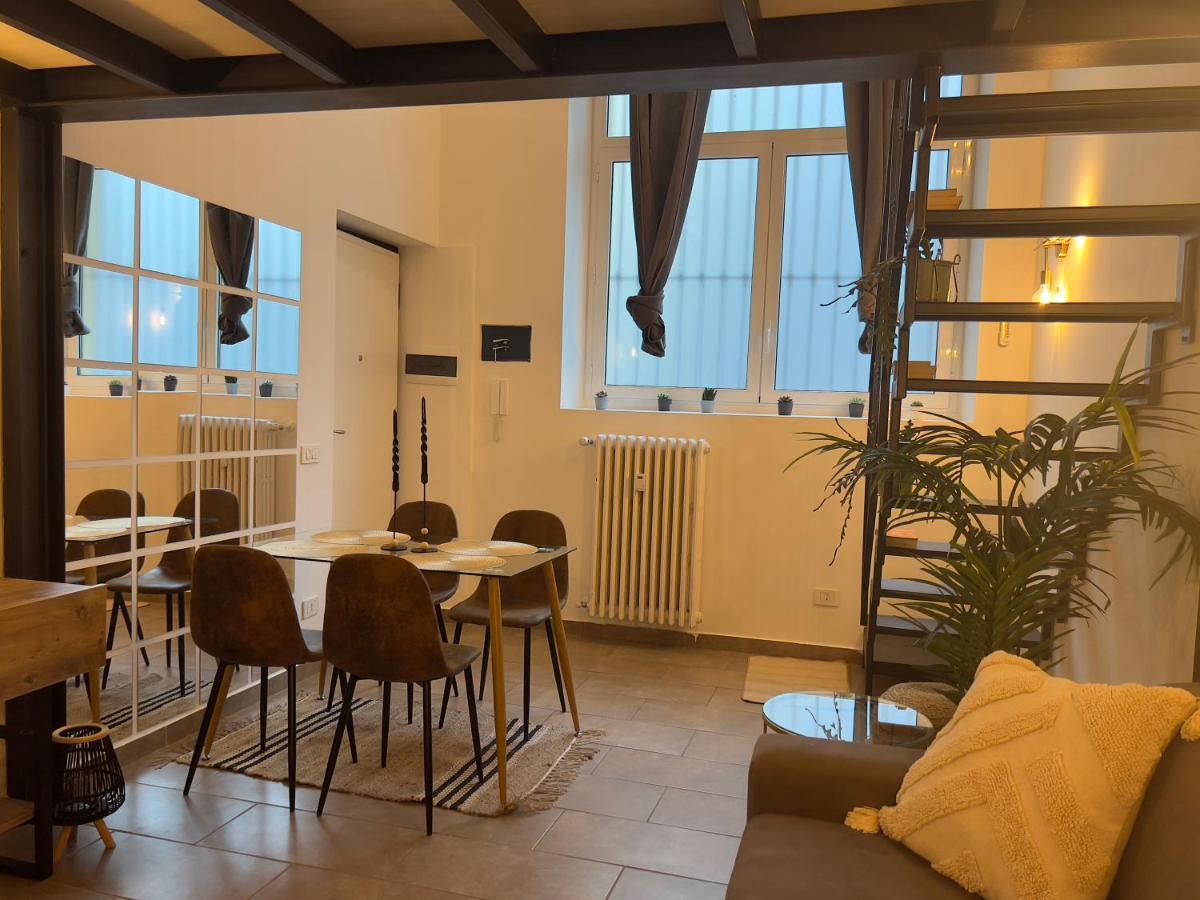 Regina Milano In Porta Romana 3 - Sky Tv, Wifi & Breakfast Box Appartement Buitenkant foto