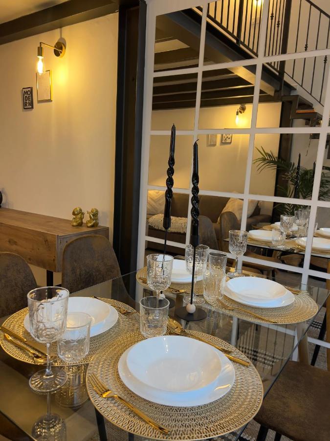 Regina Milano In Porta Romana 3 - Sky Tv, Wifi & Breakfast Box Appartement Buitenkant foto