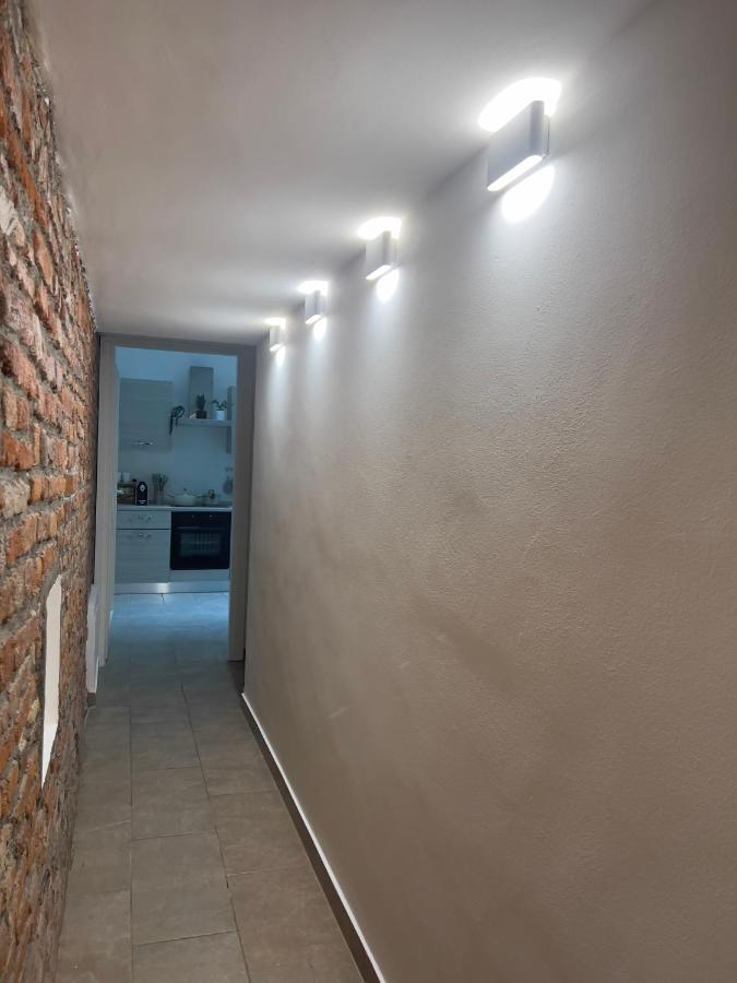Regina Milano In Porta Romana 3 - Sky Tv, Wifi & Breakfast Box Appartement Buitenkant foto