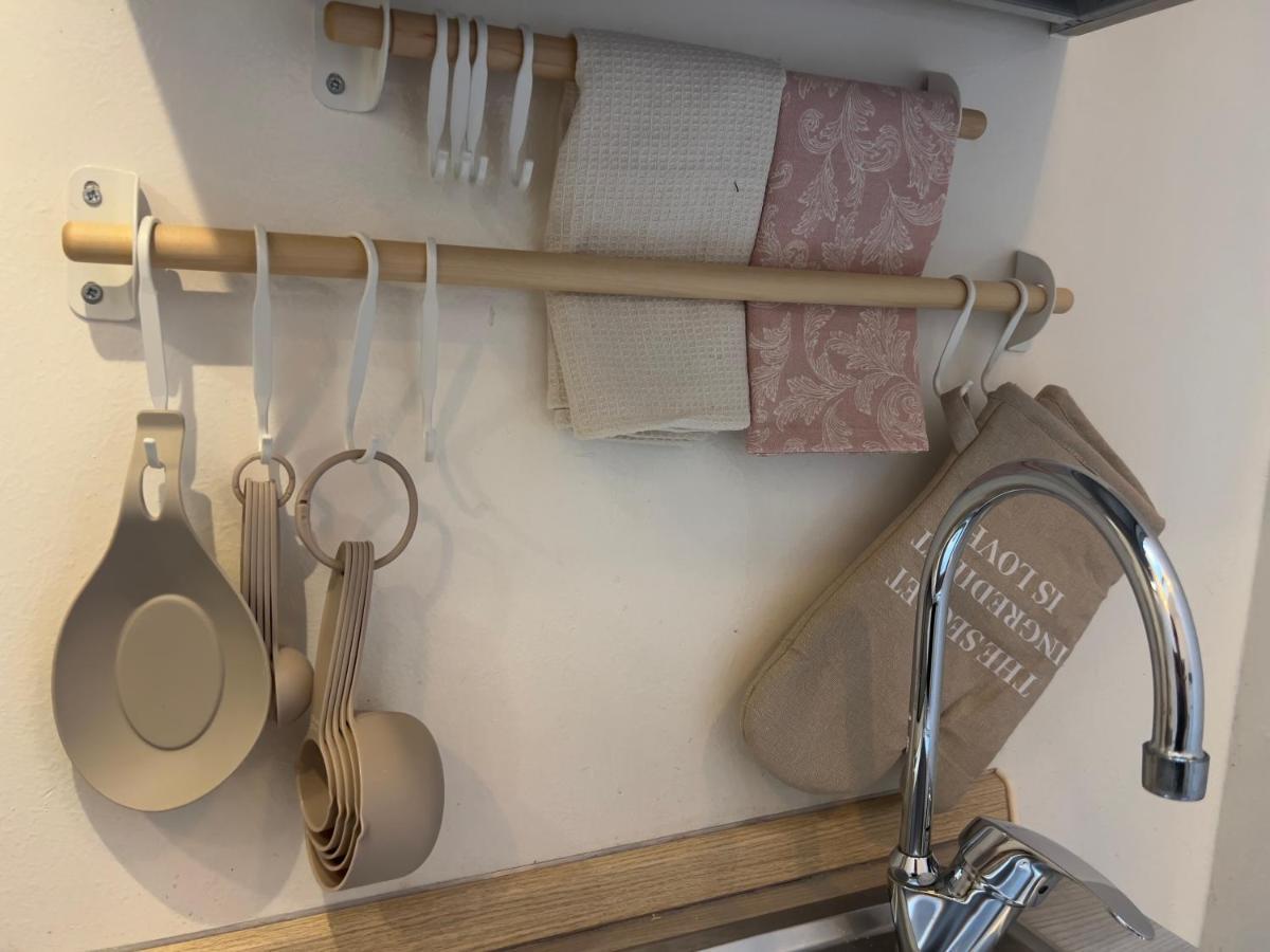 Regina Milano In Porta Romana 3 - Sky Tv, Wifi & Breakfast Box Appartement Buitenkant foto