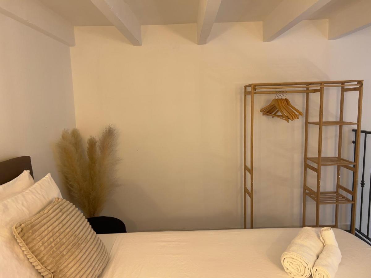 Regina Milano In Porta Romana 3 - Sky Tv, Wifi & Breakfast Box Appartement Buitenkant foto