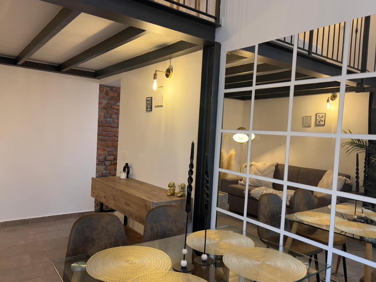 Regina Milano In Porta Romana 3 - Sky Tv, Wifi & Breakfast Box Appartement Buitenkant foto