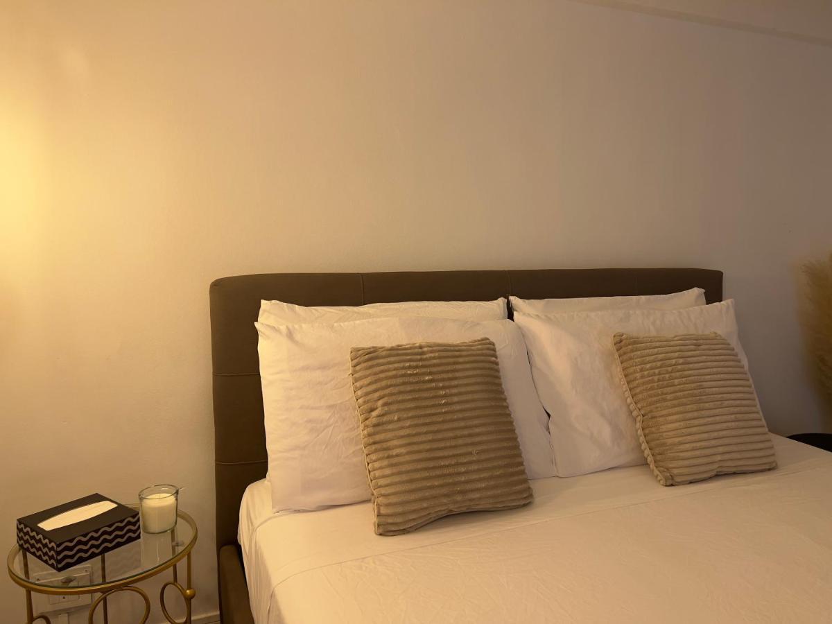 Regina Milano In Porta Romana 3 - Sky Tv, Wifi & Breakfast Box Appartement Buitenkant foto