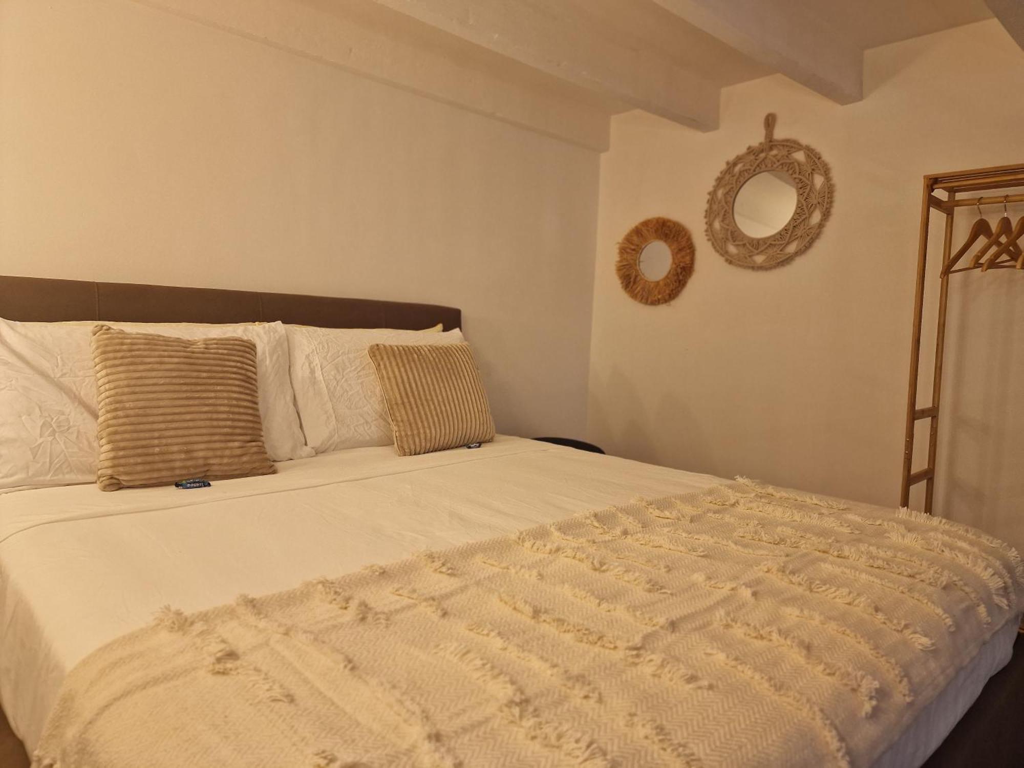 Regina Milano In Porta Romana 3 - Sky Tv, Wifi & Breakfast Box Appartement Buitenkant foto