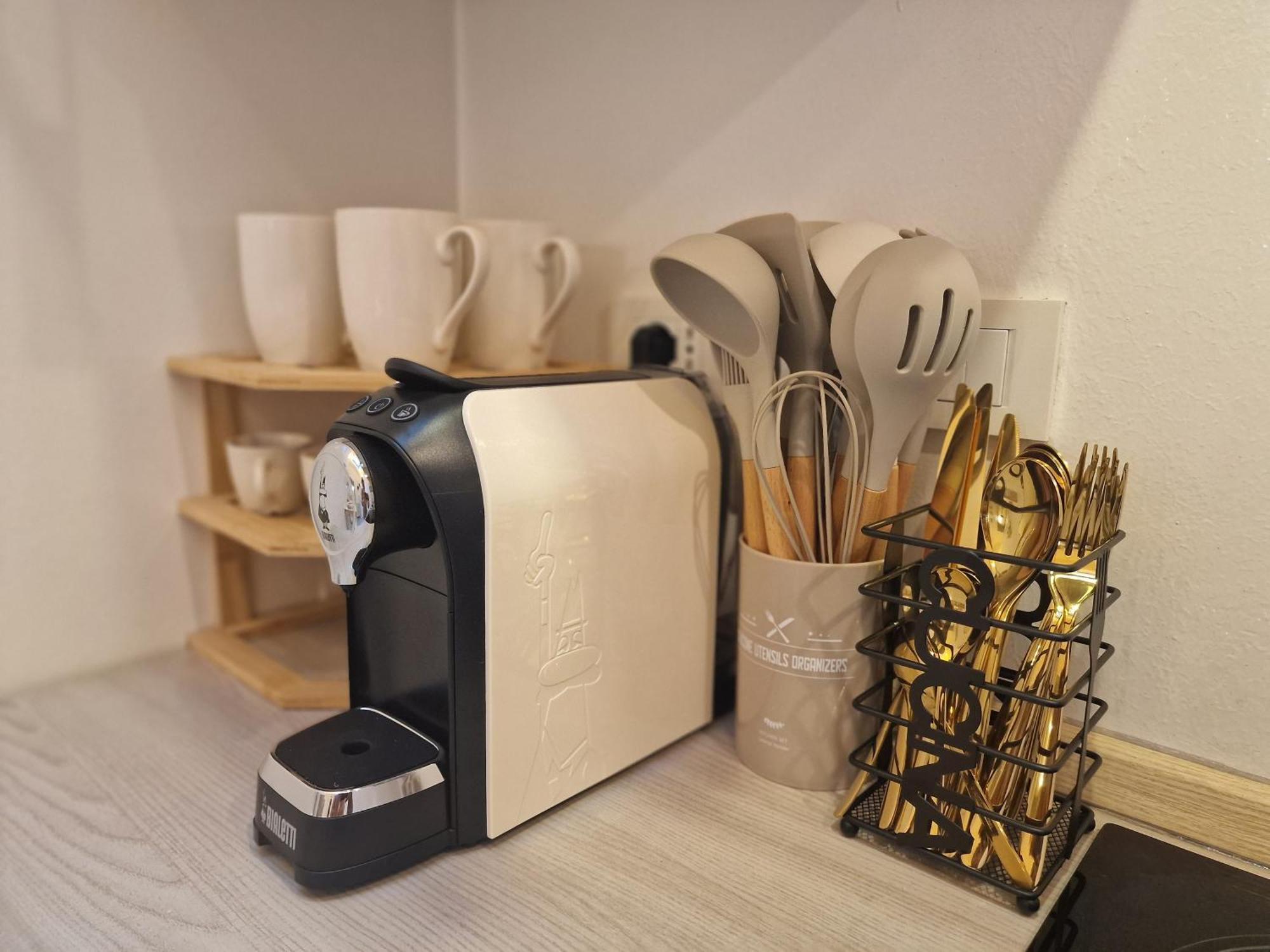 Regina Milano In Porta Romana 3 - Sky Tv, Wifi & Breakfast Box Appartement Buitenkant foto