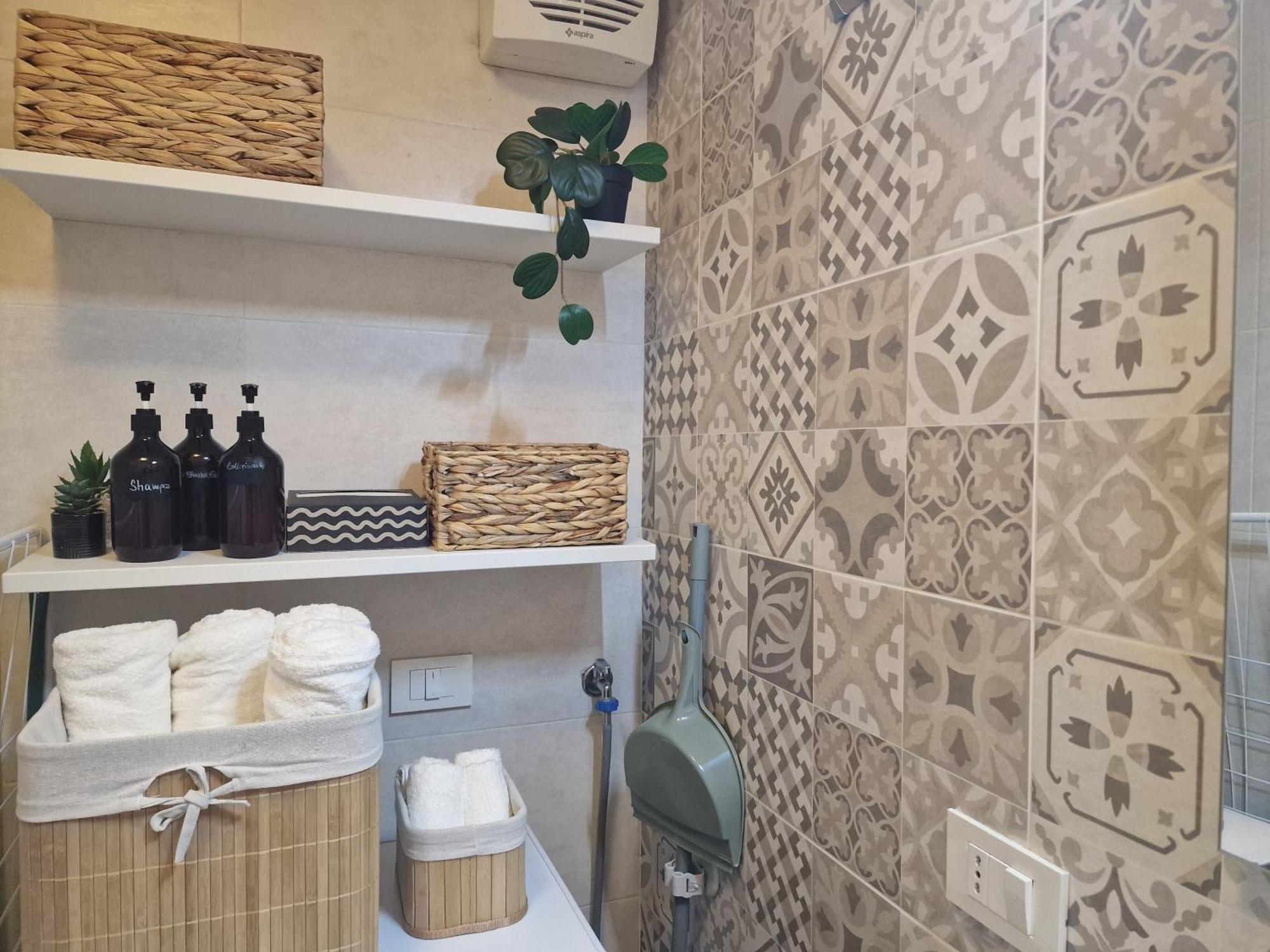 Regina Milano In Porta Romana 3 - Sky Tv, Wifi & Breakfast Box Appartement Buitenkant foto